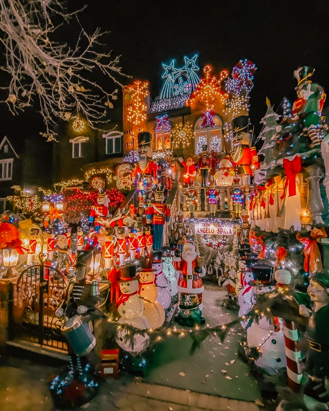 Χριστούγεννα στο Dyker Heights